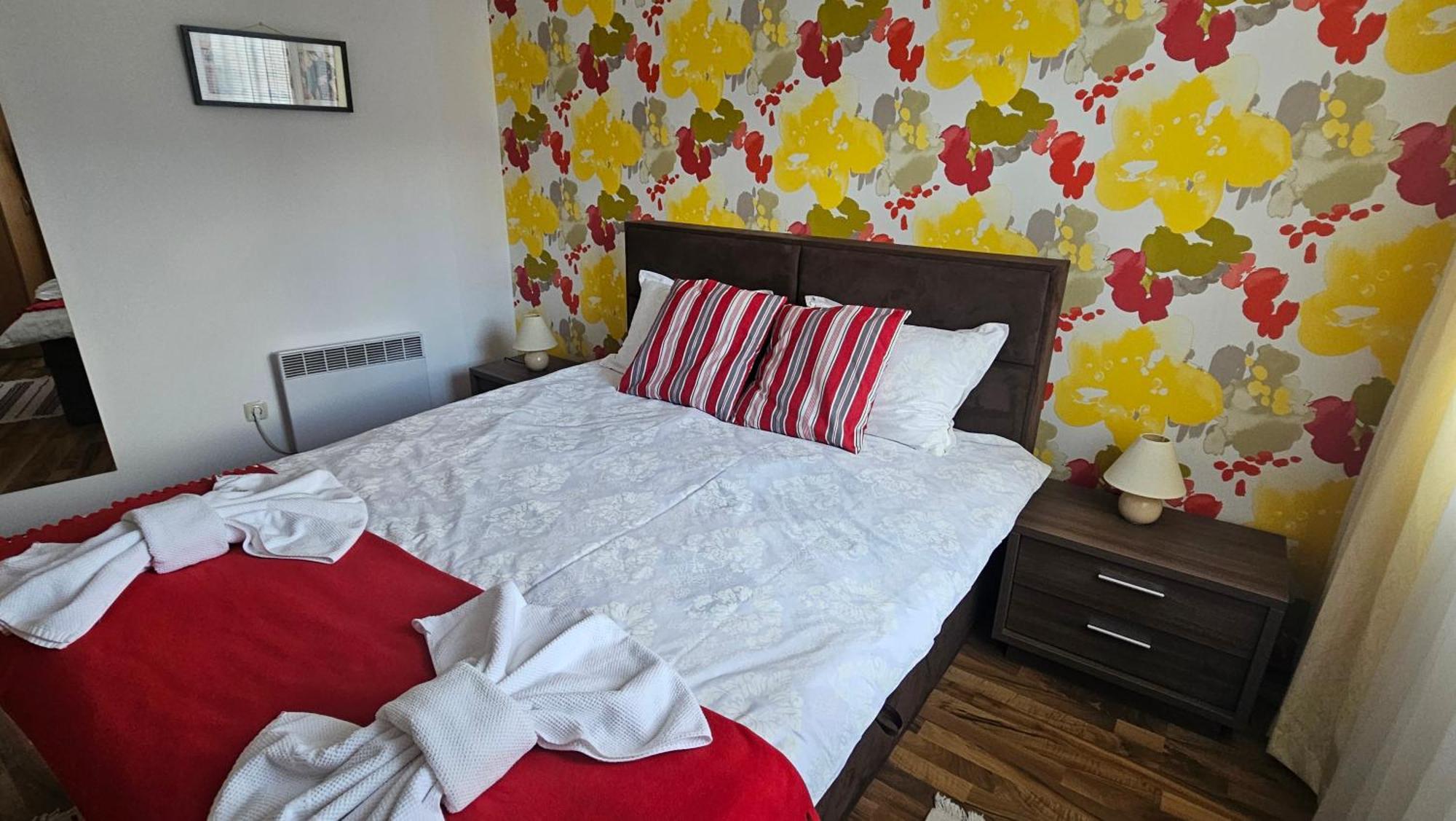 Ramada 2 Boutique Apartment Near Ski Road Bansko Zewnętrze zdjęcie