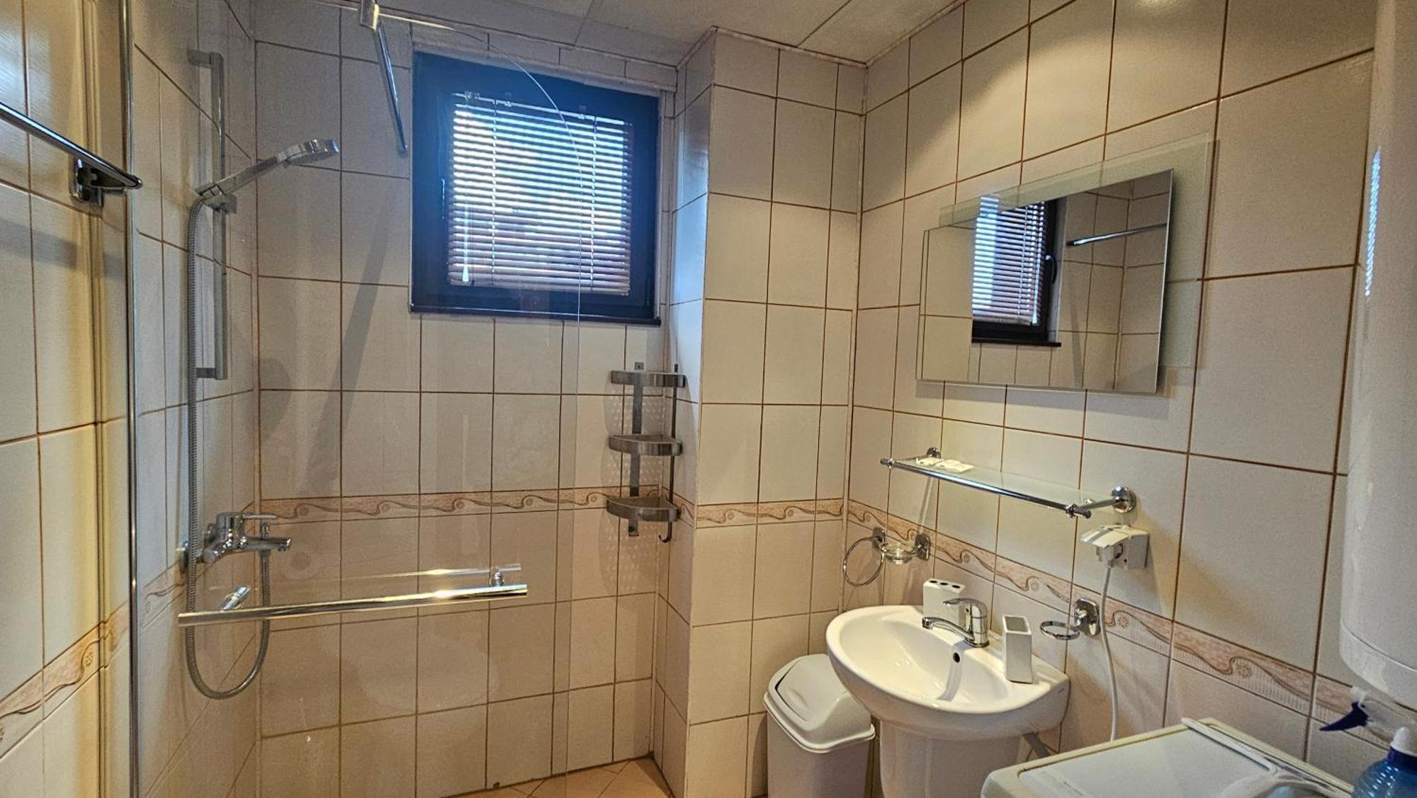 Ramada 2 Boutique Apartment Near Ski Road Bansko Zewnętrze zdjęcie