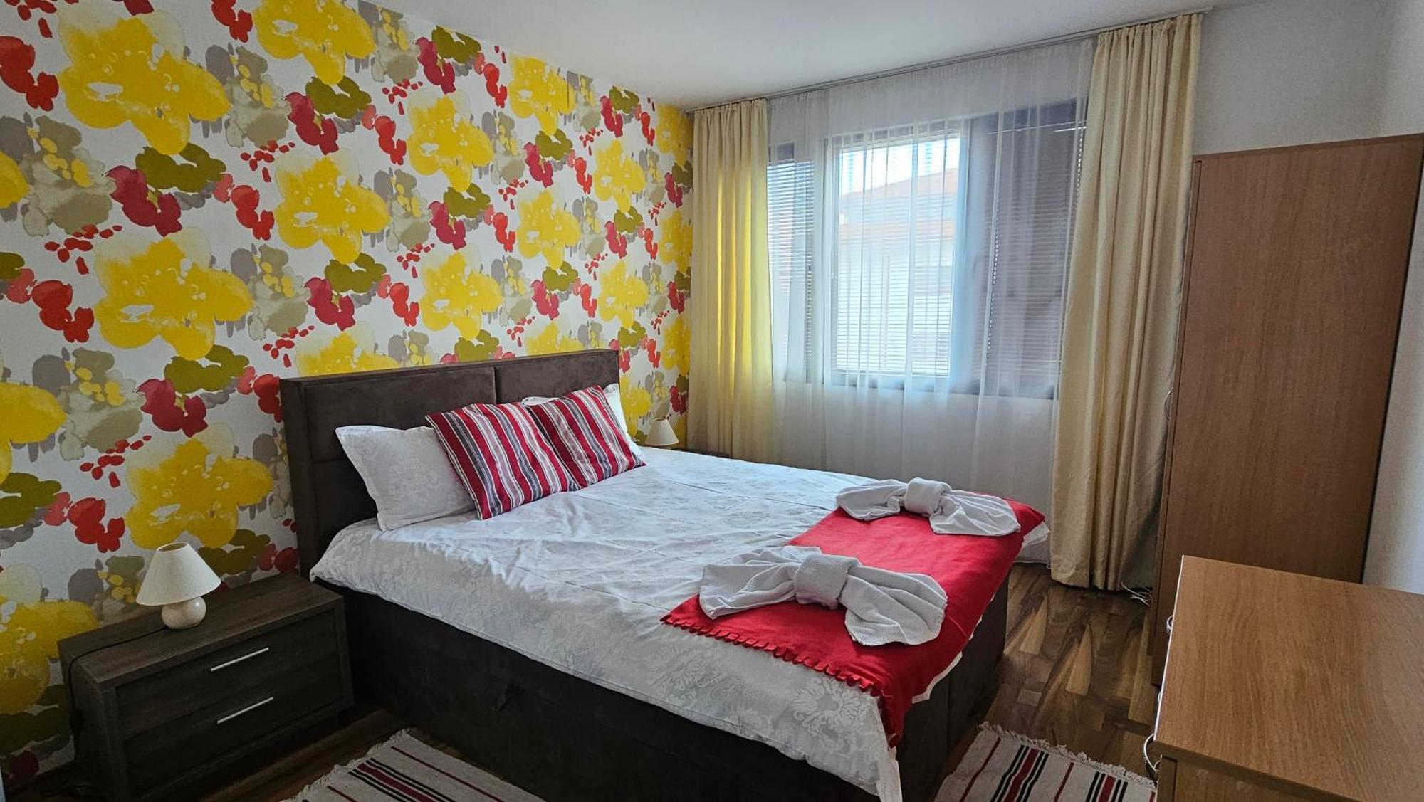 Ramada 2 Boutique Apartment Near Ski Road Bansko Zewnętrze zdjęcie